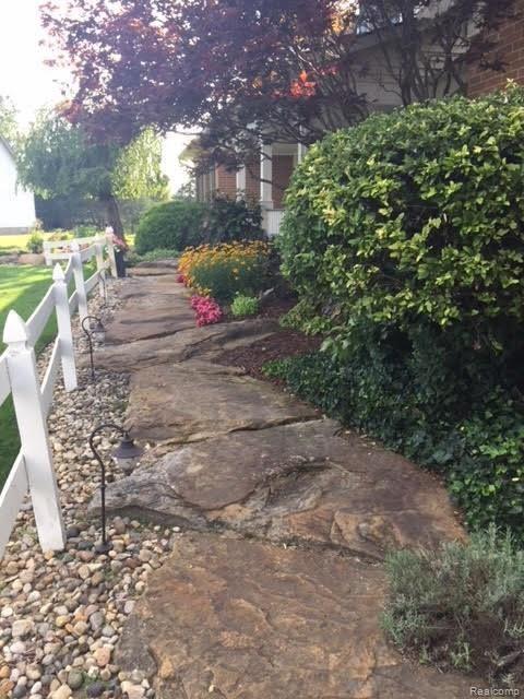 11833 Francesca Court Romeo, MI 48065 - Photo 33 of 38 unnamed (5).jpg