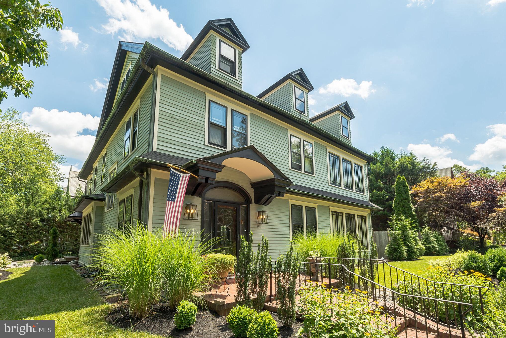 201 Warwick Road Haddonfield, NJ 08033 - Photo 2 of 30