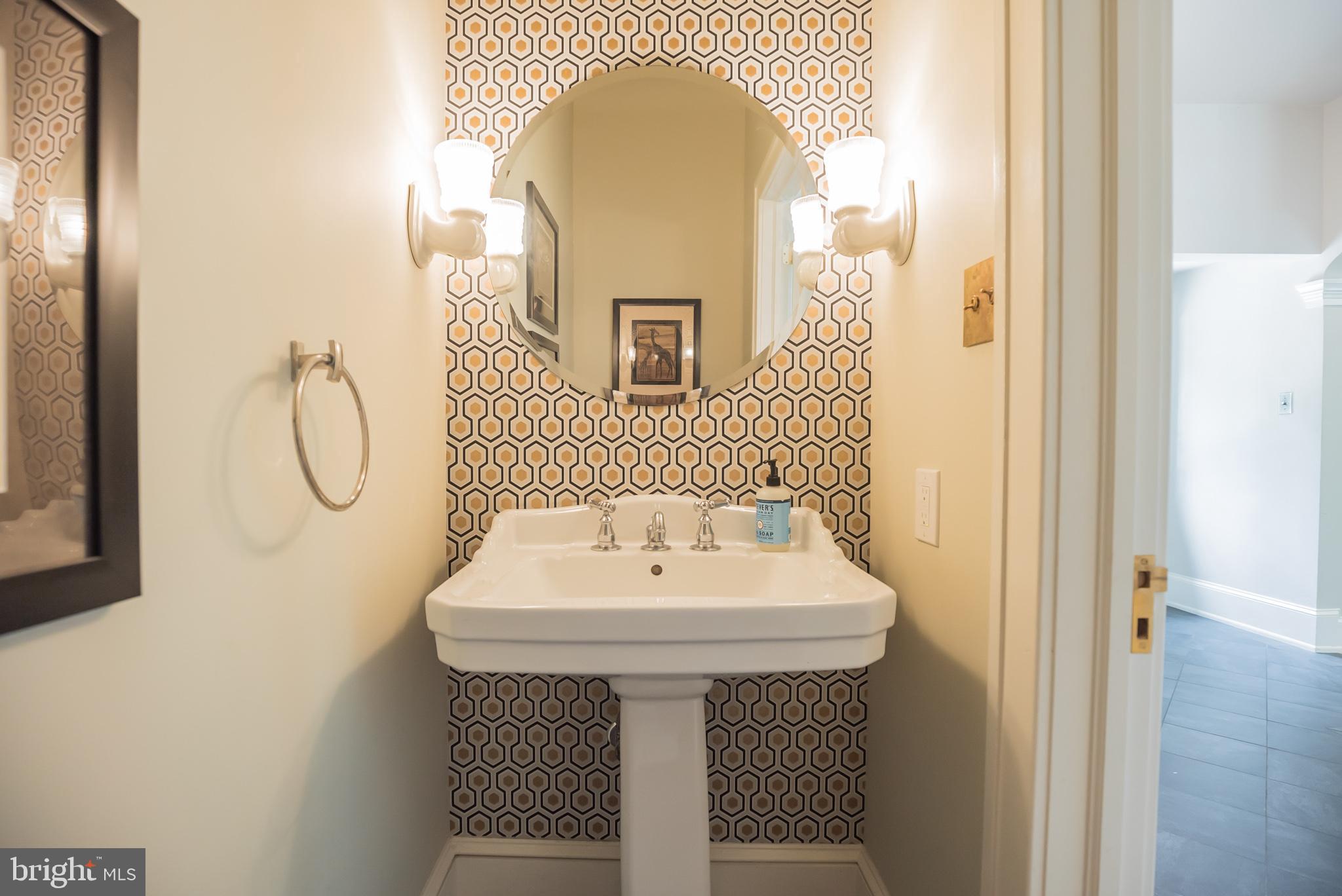 201 Warwick Road Haddonfield, NJ 08033 - Photo 11 of 30