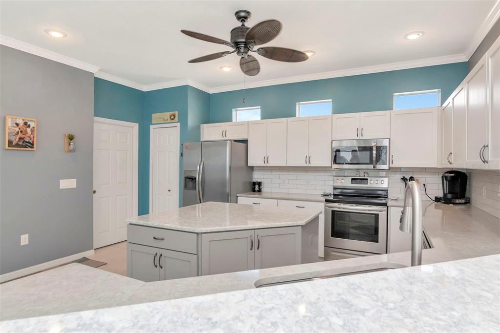 8205 Ponkan Road Land O Lakes, FL 34637 - Photo 18 of 59