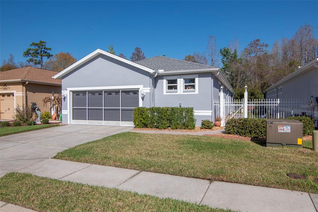 8205 Ponkan Road Land O Lakes, FL 34637 - Photo 2 of 59