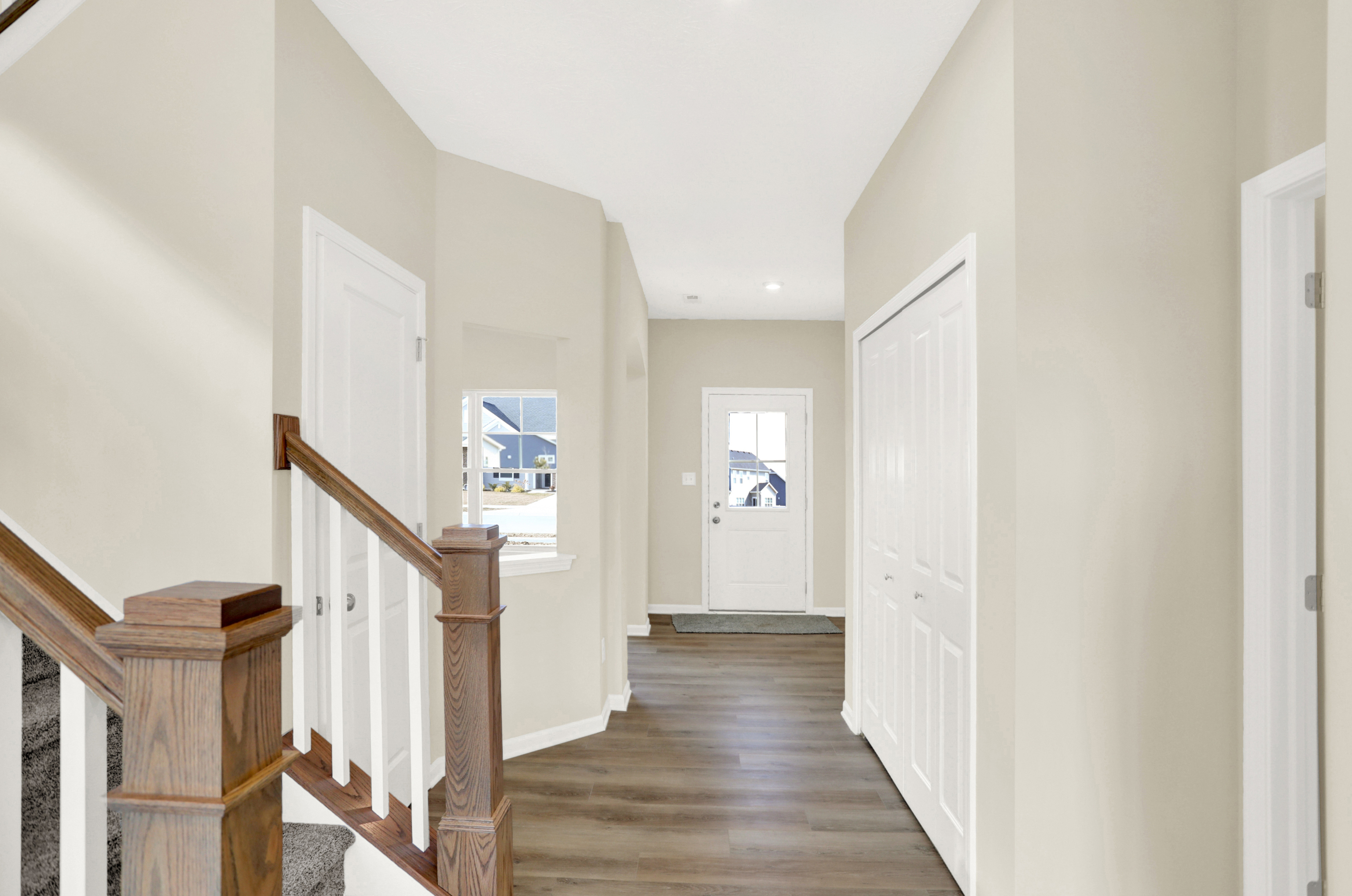 191 Lynnette Way Cumberland, IN 46229 - Photo 4 of 48