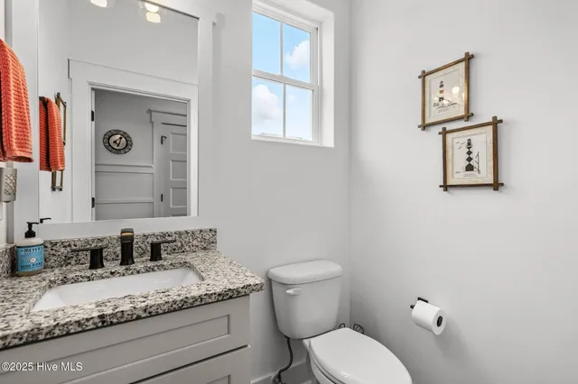 $1,320,000 | 402 17th Street, Sunset Beach, NC 28468