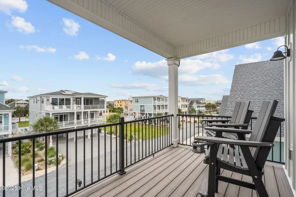 $1,320,000 | 402 17th Street, Sunset Beach, NC 28468