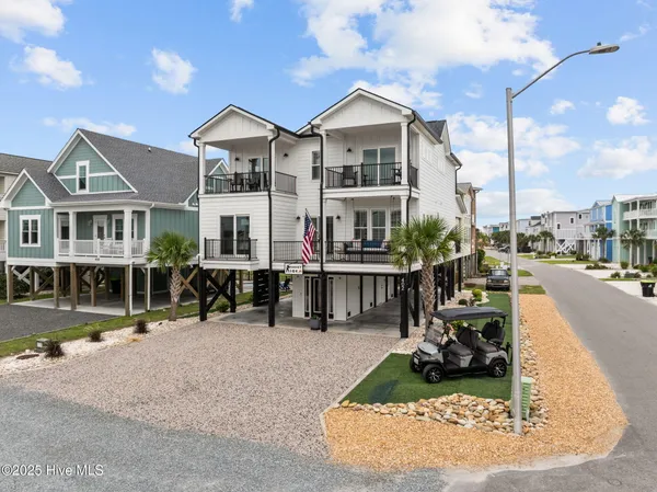 $1,320,000 | 402 17th Street, Sunset Beach, NC 28468