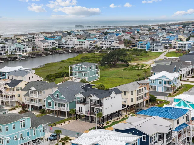 $1,320,000 | 402 17th Street, Sunset Beach, NC 28468