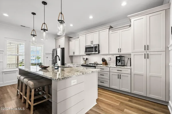 $1,320,000 | 402 17th Street, Sunset Beach, NC 28468