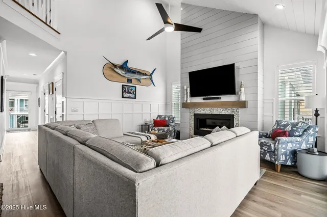 $1,320,000 | 402 17th Street, Sunset Beach, NC 28468