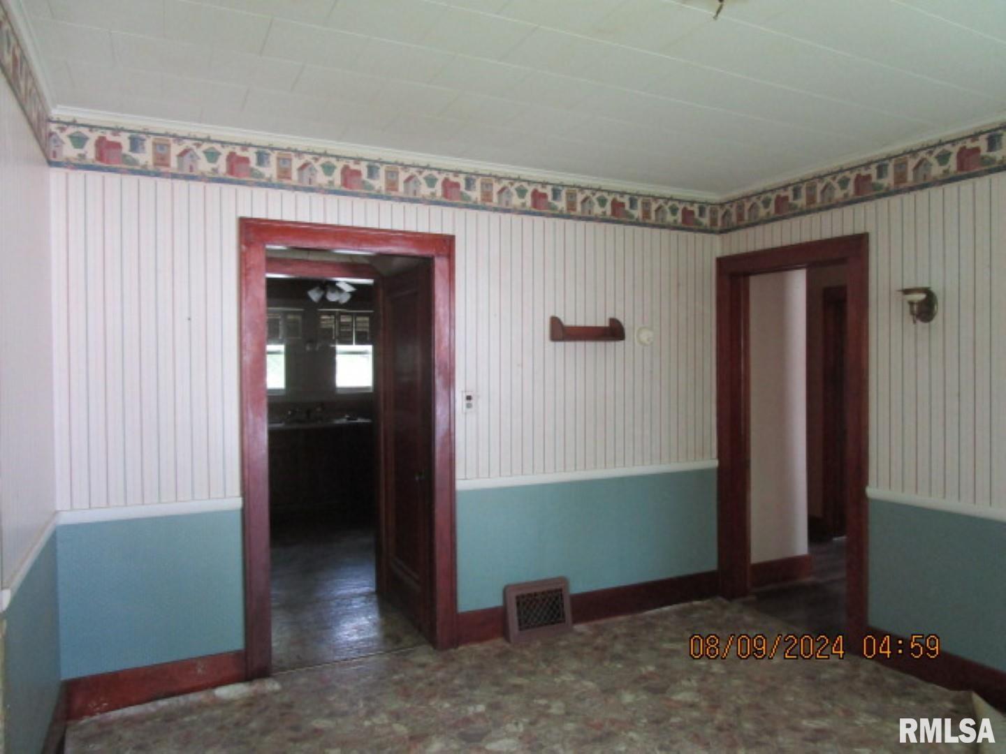 203 North Valter Street Ridgway, IL 62979 - Photo 3 of 11 Gallery Image 3