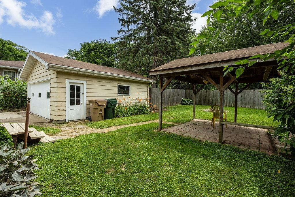 2407 Waunona Way Madison, WI 53713 - Photo 34 of 54