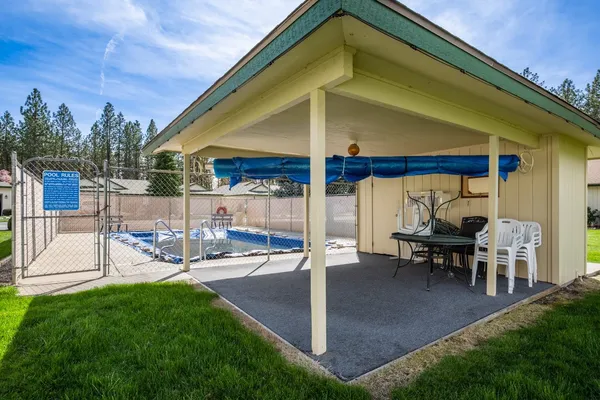 $325,000 | 7506 West Johannsen Avenue, Nine Mile Falls, WA 99026