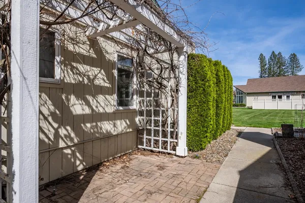 $325,000 | 7506 West Johannsen Avenue, Nine Mile Falls, WA 99026