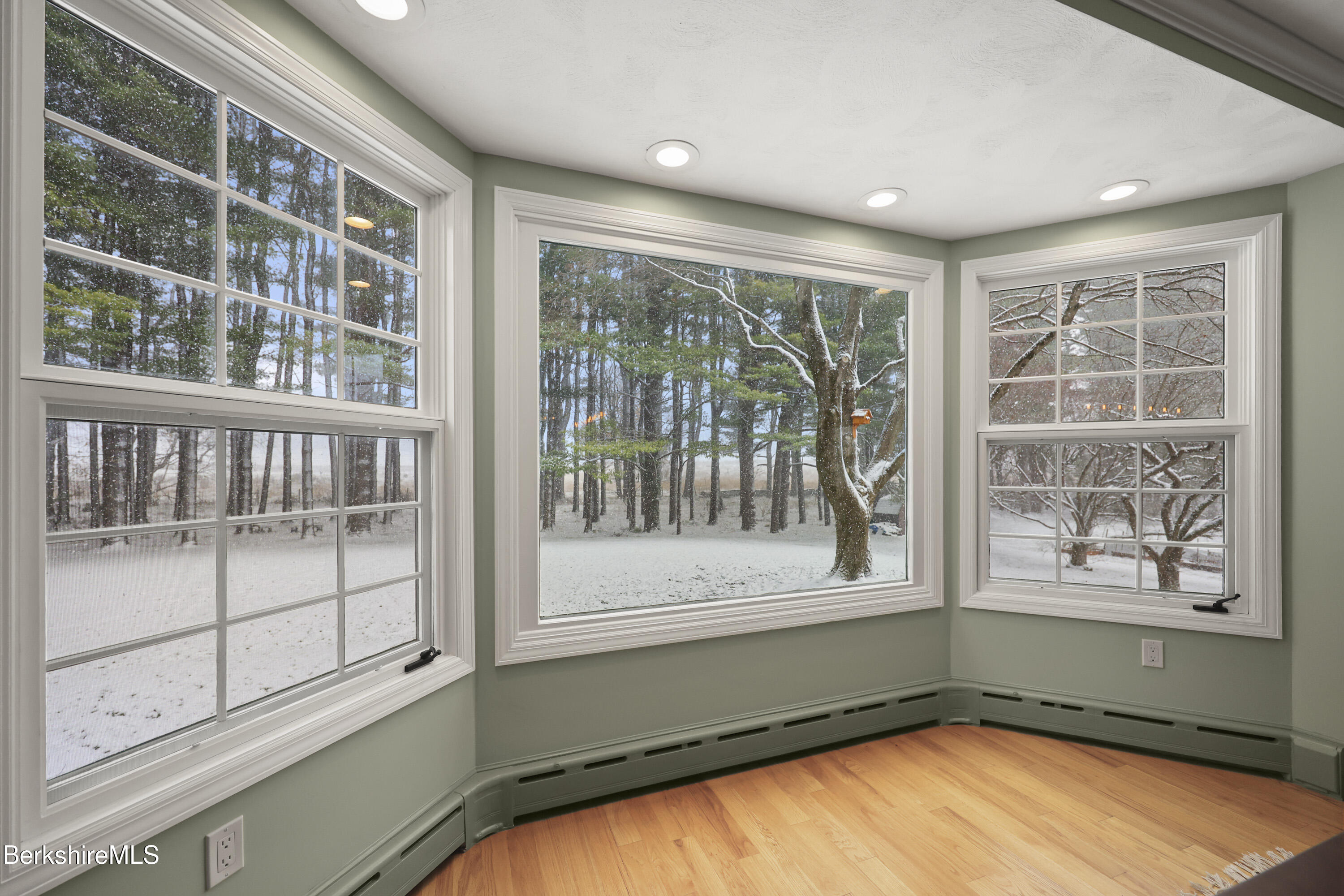 69 Gravesleigh Terrace Pittsfield, MA 01201 - Photo 23 of 84 a view of an empty room with a window