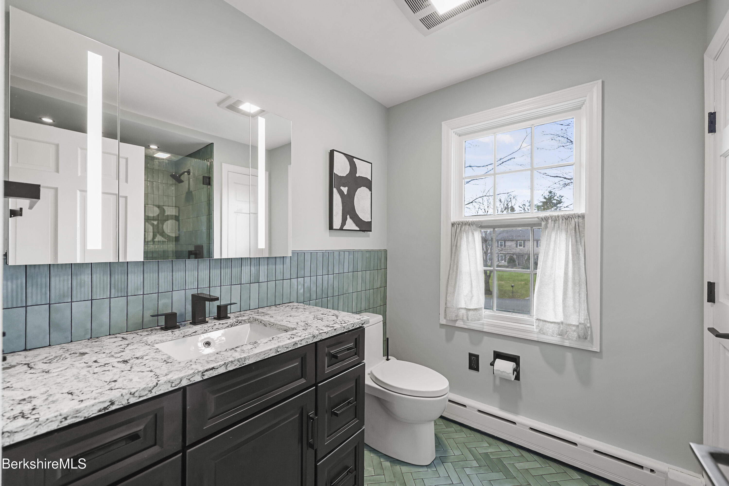 69 Gravesleigh Terrace Pittsfield, MA 01201 - Photo 52 of 84 260 Second Floor Primary Bathroom