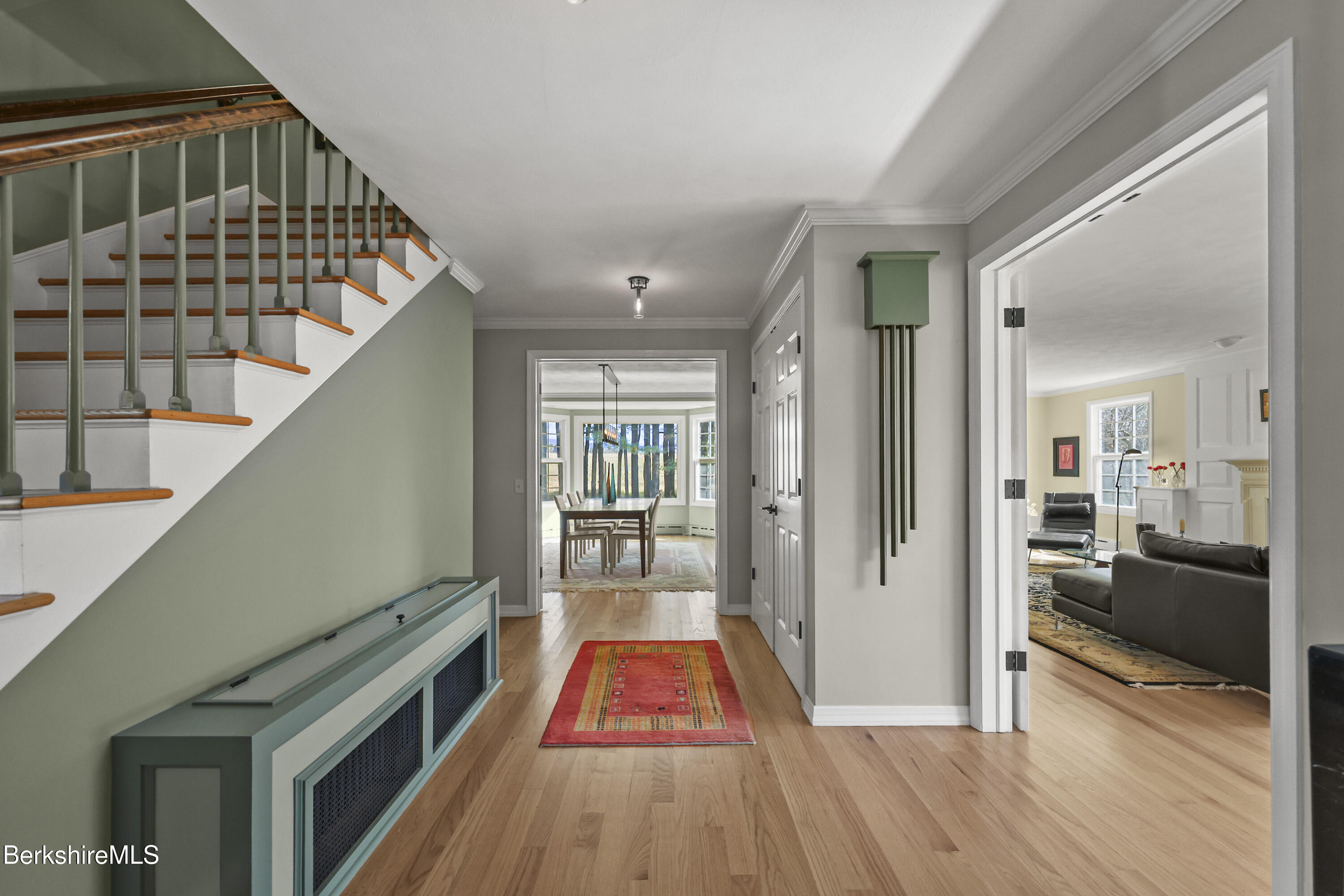 69 Gravesleigh Terrace Pittsfield, MA 01201 - Photo 9 of 84 50 Foyer