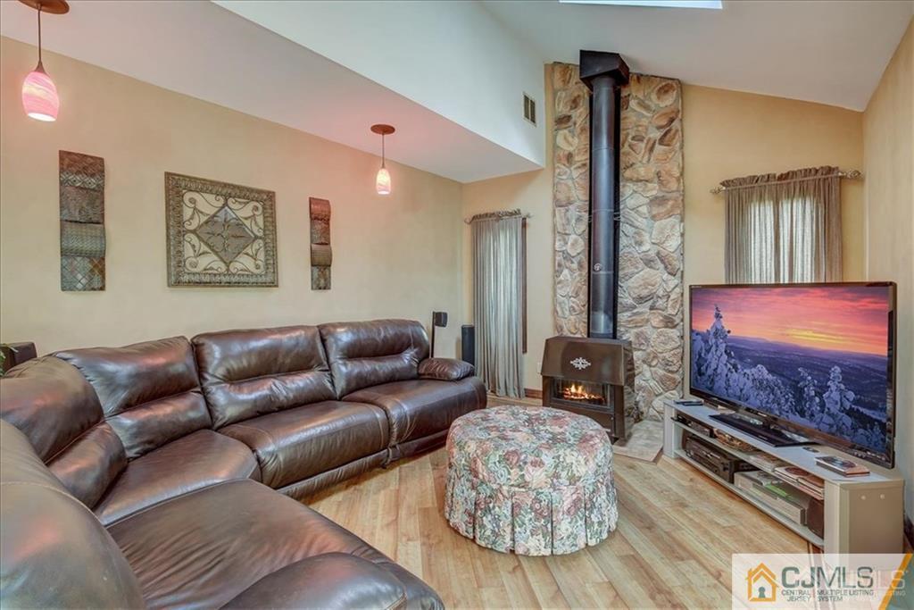 7 Warne Road Old Bridge, NJ 07747 - Photo 12 of 35 Gallery Image 12