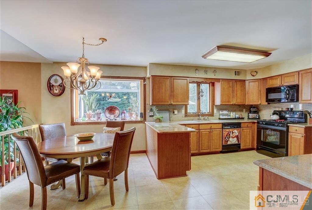 7 Warne Road Old Bridge, NJ 07747 - Photo 7 of 35 Gallery Image 7