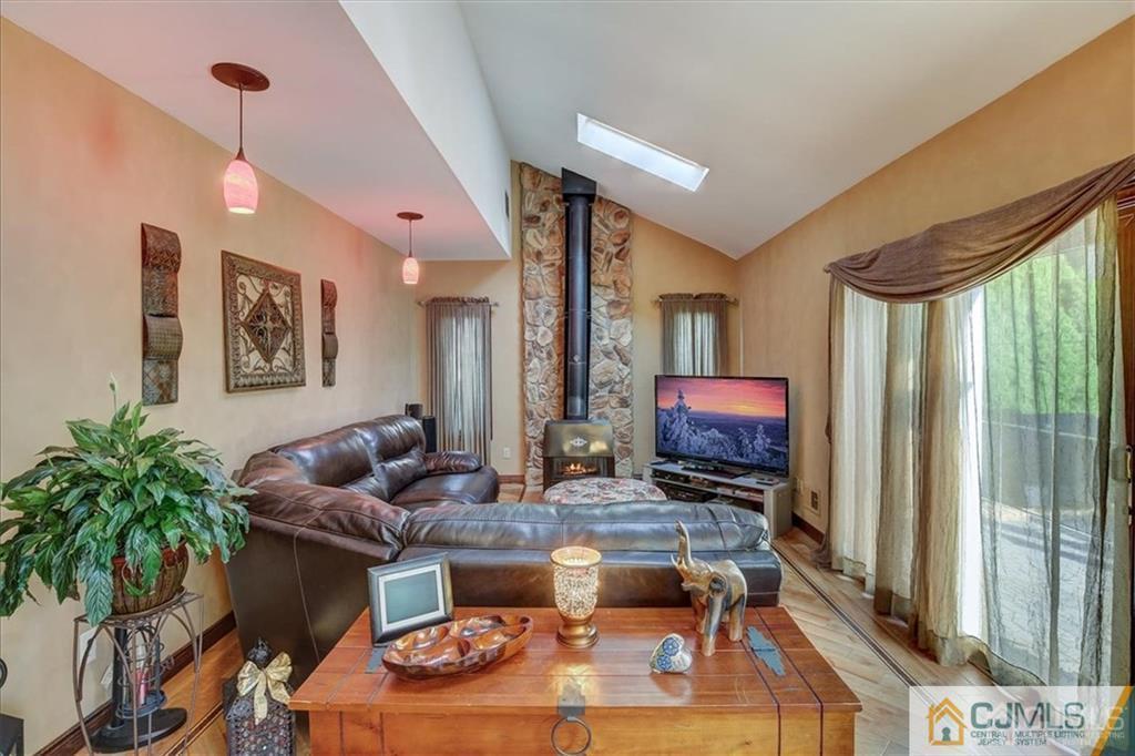 7 Warne Road Old Bridge, NJ 07747 - Photo 10 of 35 Gallery Image 10