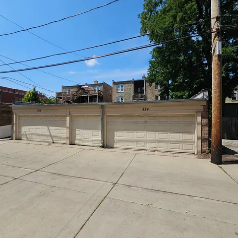 $287,500 | 424 Wisconsin Avenue, Unit 3N, Oak Park, IL 60302