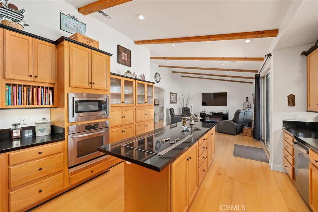 6172 Hawk Ridge Place San Miguel, CA 93451 - Photo 20 of 54 Kitchen