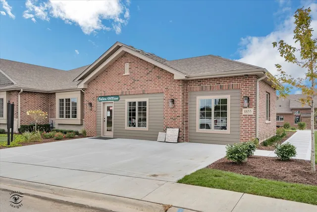 $639,900 | 8855 Milwaukee Breakwater Drive, Frankfort, IL 60423