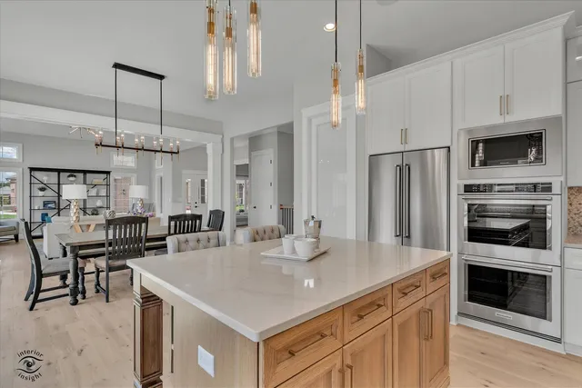 $639,900 | 8855 Milwaukee Breakwater Drive, Frankfort, IL 60423