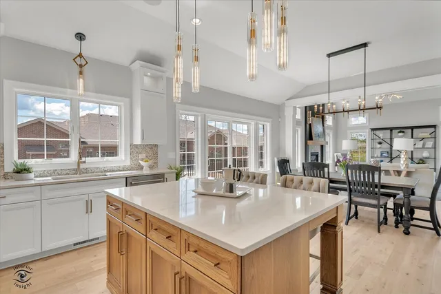 $639,900 | 8855 Milwaukee Breakwater Drive, Frankfort, IL 60423