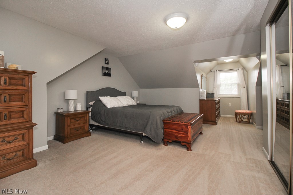 3302 Hearthstone Road Cleveland, OH 44134 - Photo 14 of 26 Gallery Image 14