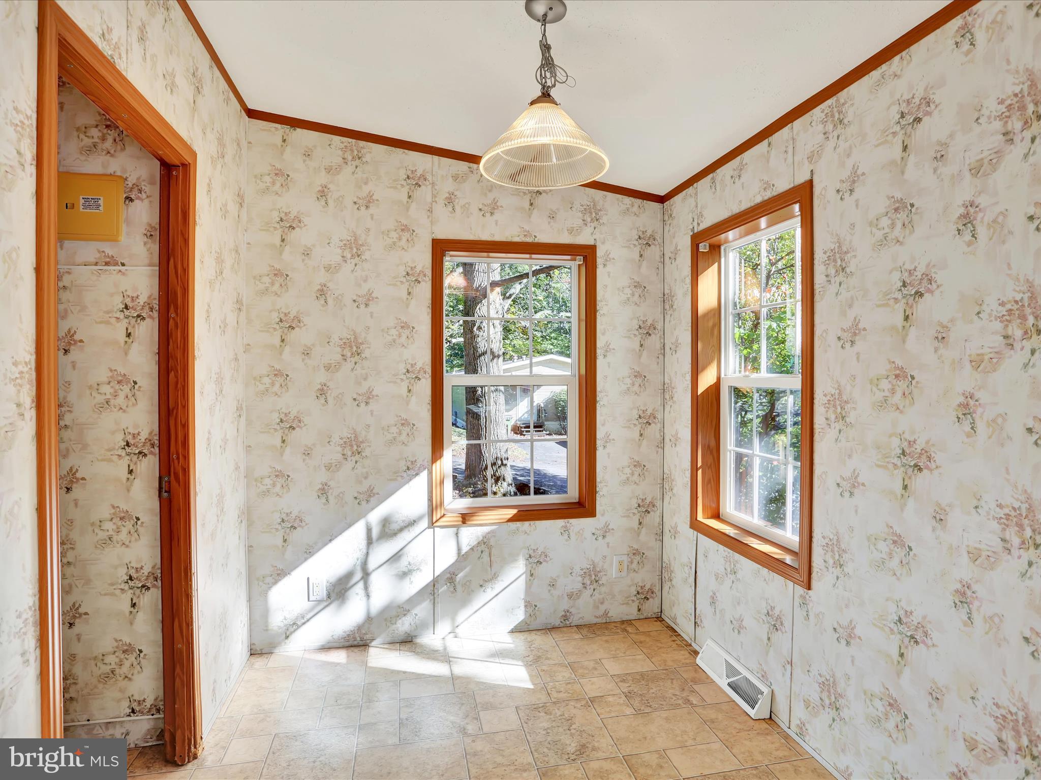 240 Spies Church Road, Unit 216 Reading, PA 19606 - Photo 4 of 25 3I3A4347