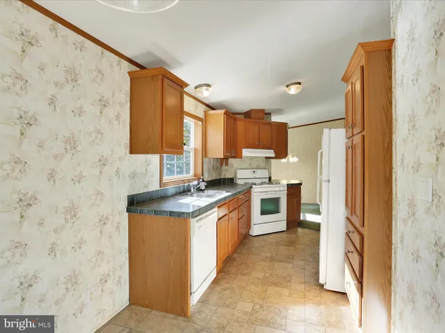 $125,000 | 240 Spies Church Road, Unit 216, Reading, PA 19606