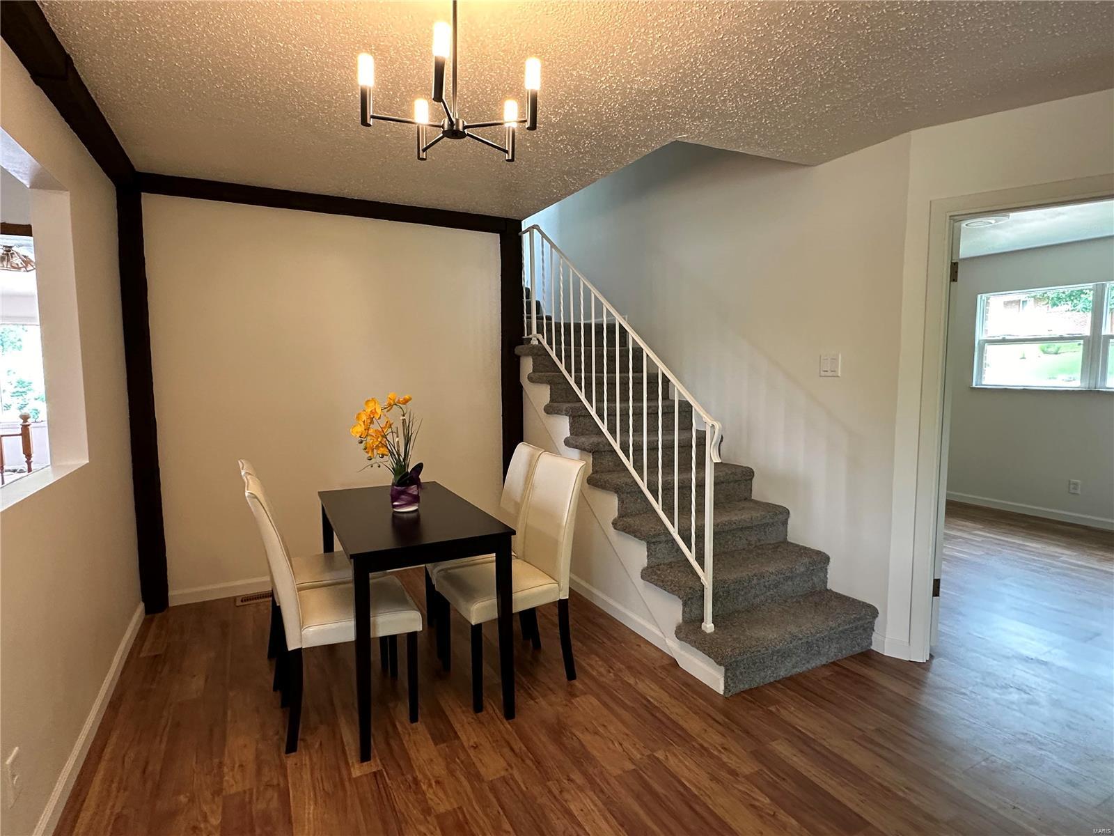 2338 Ritter Drive St. Louis, MO 63114 - Photo 10 of 33 Gallery Image 10