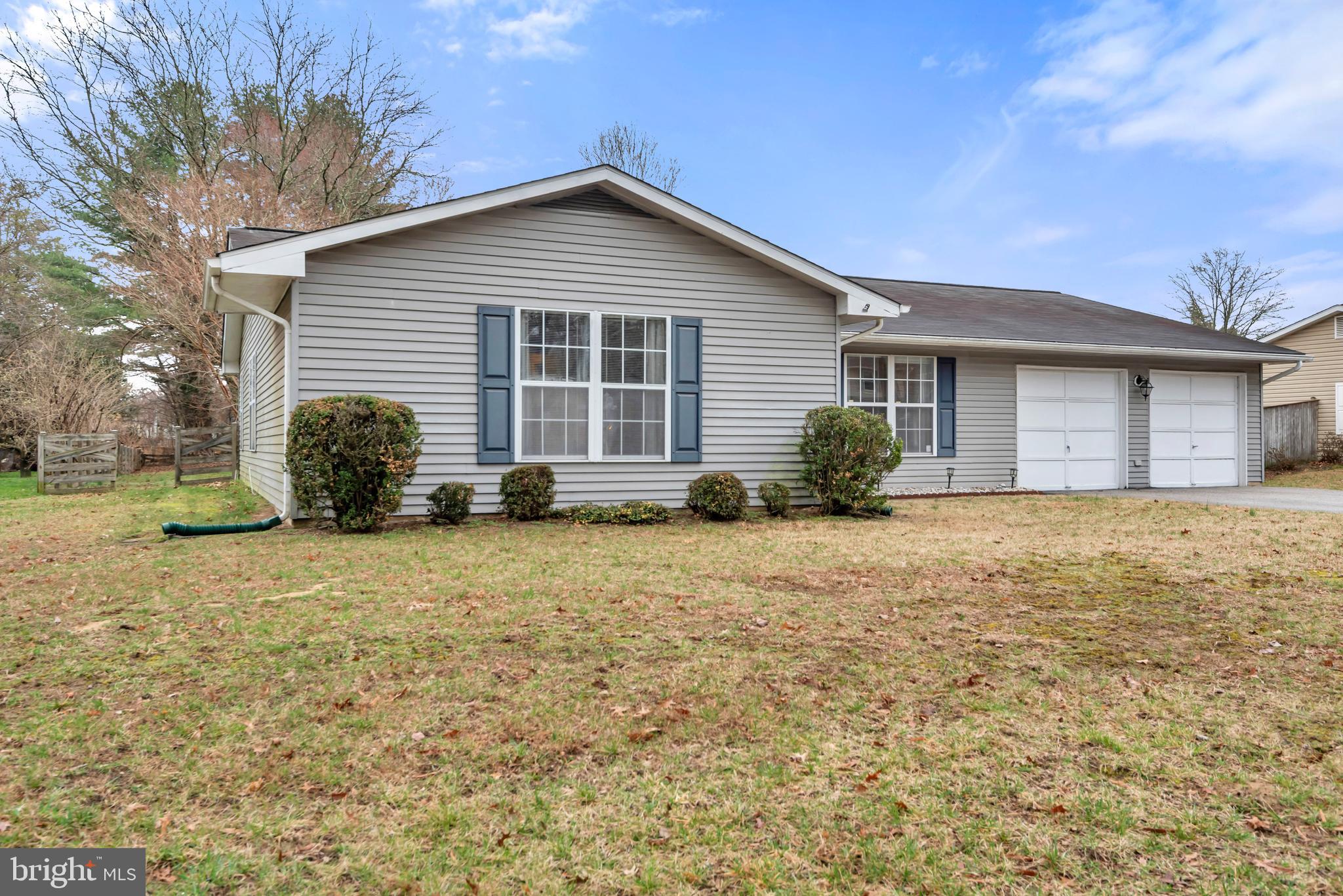 8205 Grassland Road Severn, MD 21144 - Photo 3 of 44