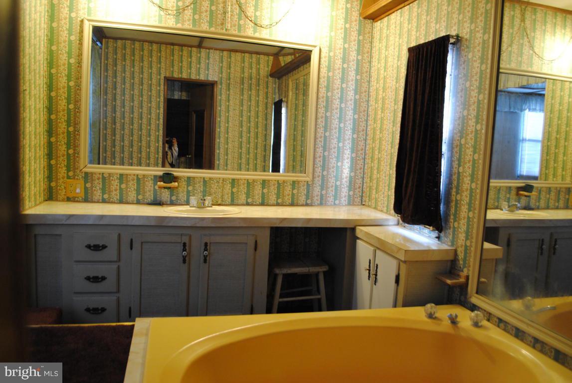 43 Oak Road Elizabethtown, PA 17022 - Photo 13 of 58 Gallery Image 13