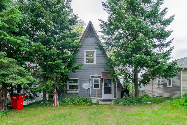 $349,900 | 679 West Lincoln Avenue, White Cloud, MI 49349