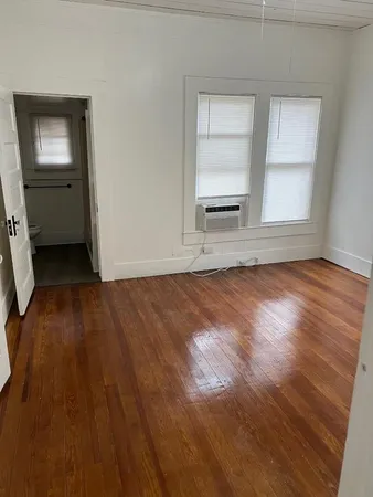 $1,100 | 820 Wheless Avenue, Kerrville, TX 78028