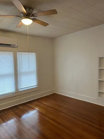 $1,100 | 820 Wheless Avenue, Kerrville, TX 78028