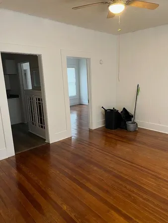 $1,100 | 820 Wheless Avenue, Kerrville, TX 78028