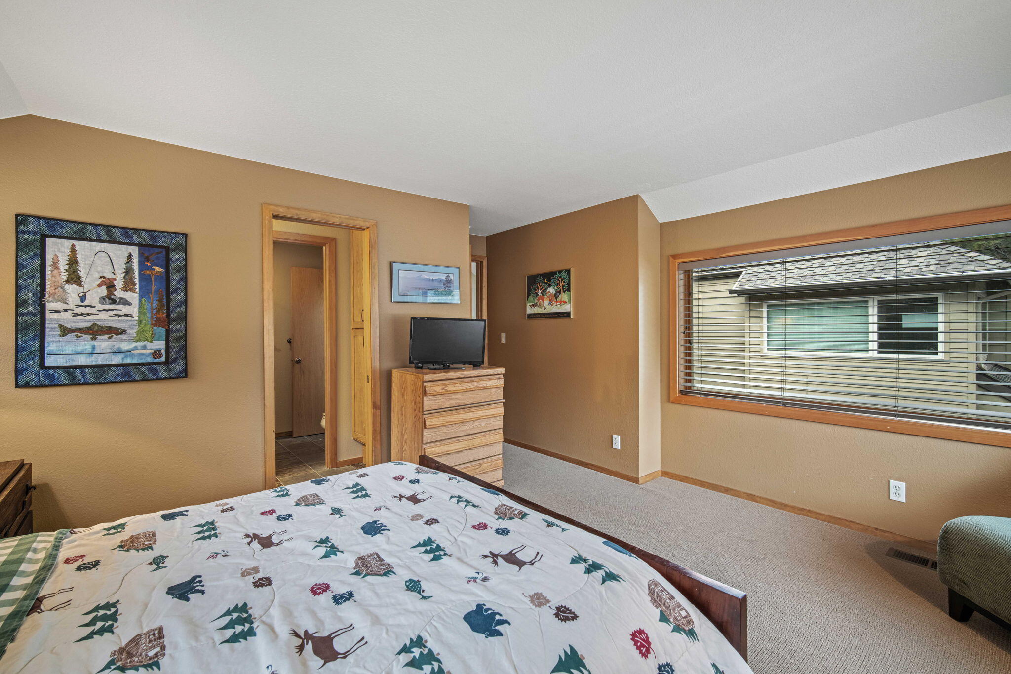17675 Bittern Lane, Unit 19 Sunriver, OR 97707 - Photo 18 of 42 18-web-or-mls-19 River Village-18