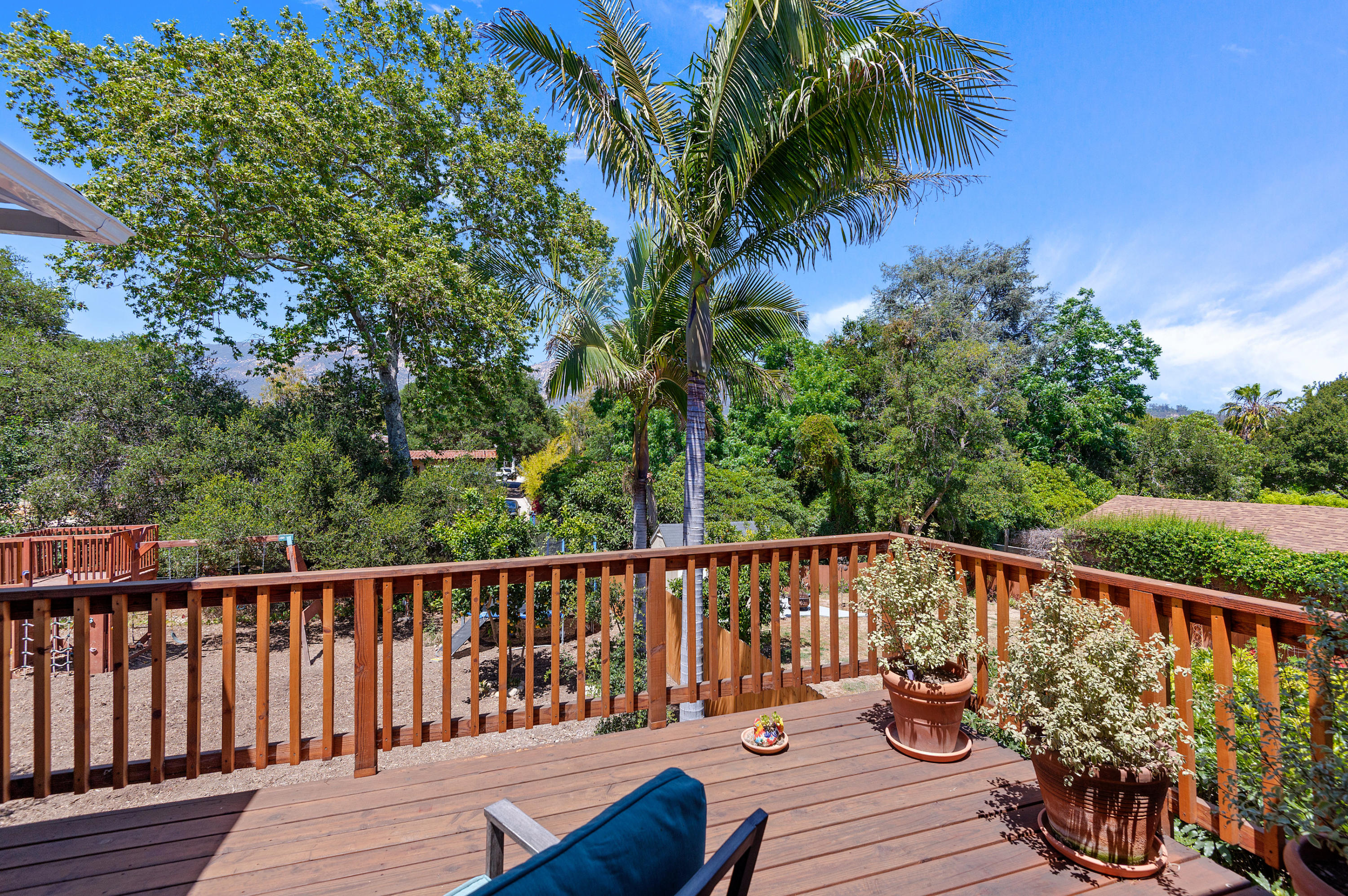 2920 Hermosa Road Santa Barbara, CA 93105 - Photo 6 of 24 09 - Deck