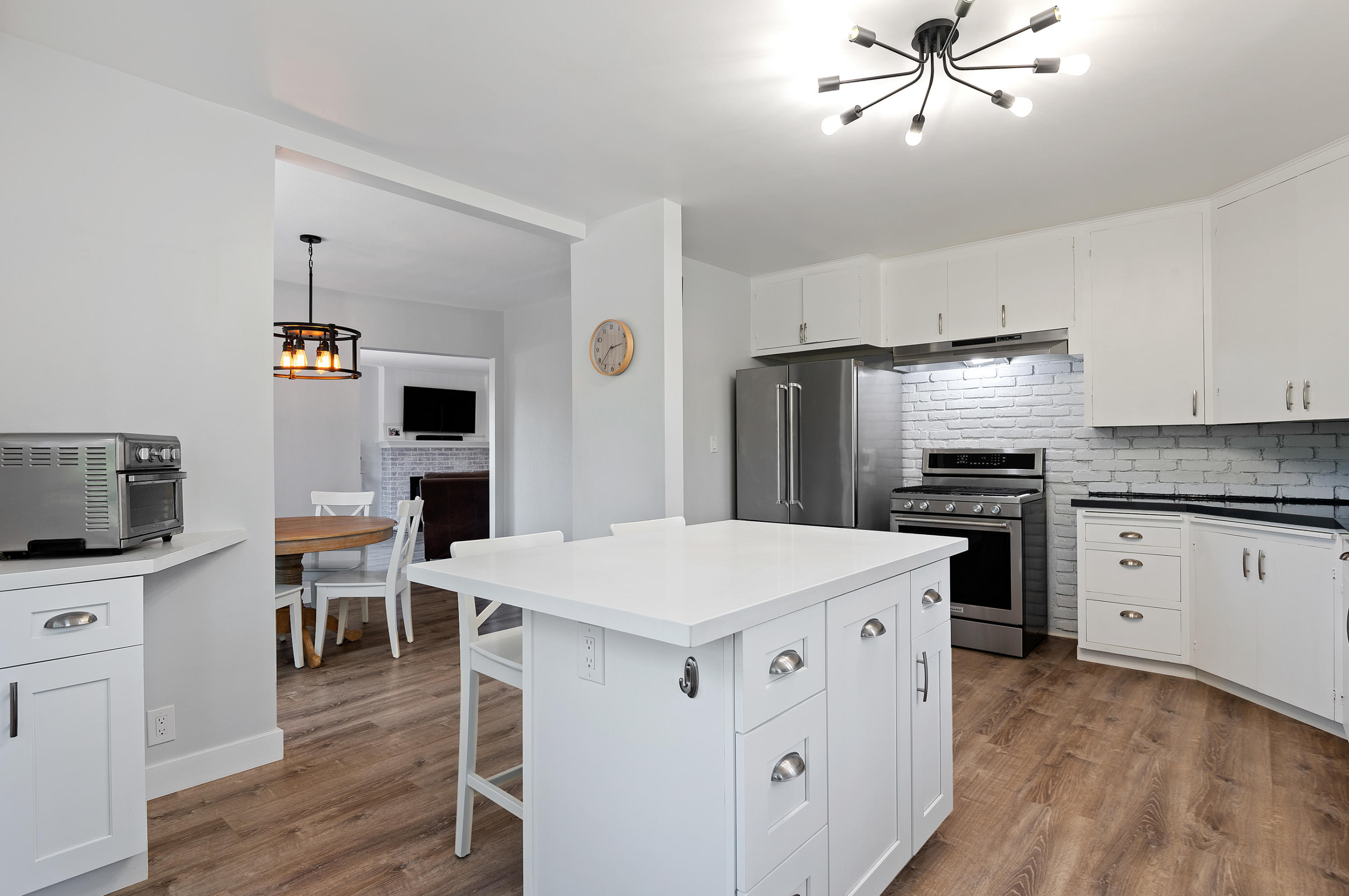 2920 Hermosa Road Santa Barbara, CA 93105 - Photo 9 of 24 11 - Kitchen
