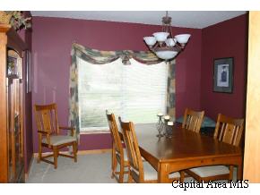 243 Blake Court Springfield, IL 62711 - Photo 3 of 8