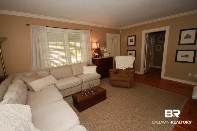 13 Homer Street Mobile, AL 36607 - Photo 4 of 19 Great Room View 2