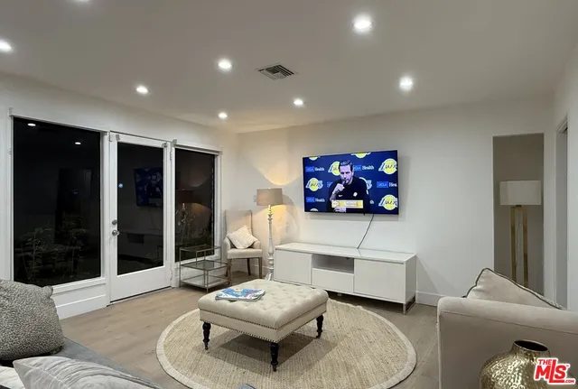 $8,995 | 4108 Valley Vista Court, Sherman Oaks, CA 91403