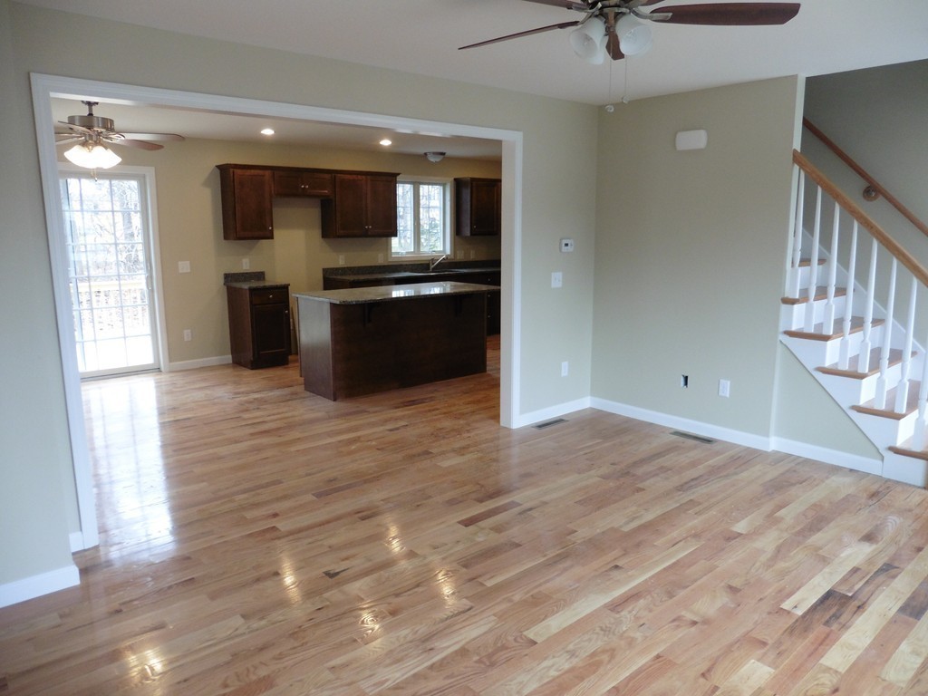104 Lamont Street Springfield, MA 01119 - Photo 7 of 17 Gallery Image 7