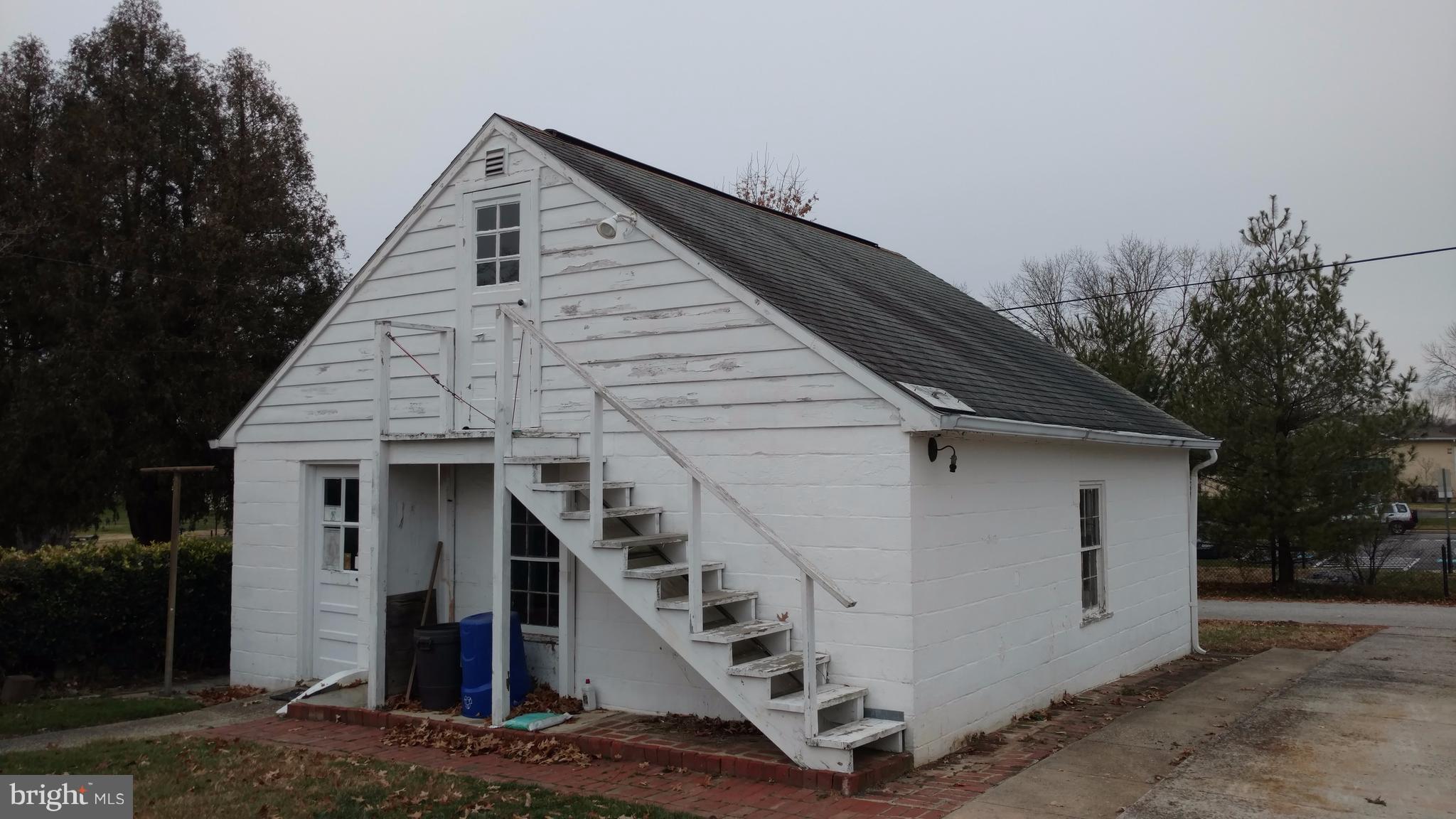 108 Post Road Aberdeen, MD 21001 - Photo 6 of 29 Two story garage/workshop