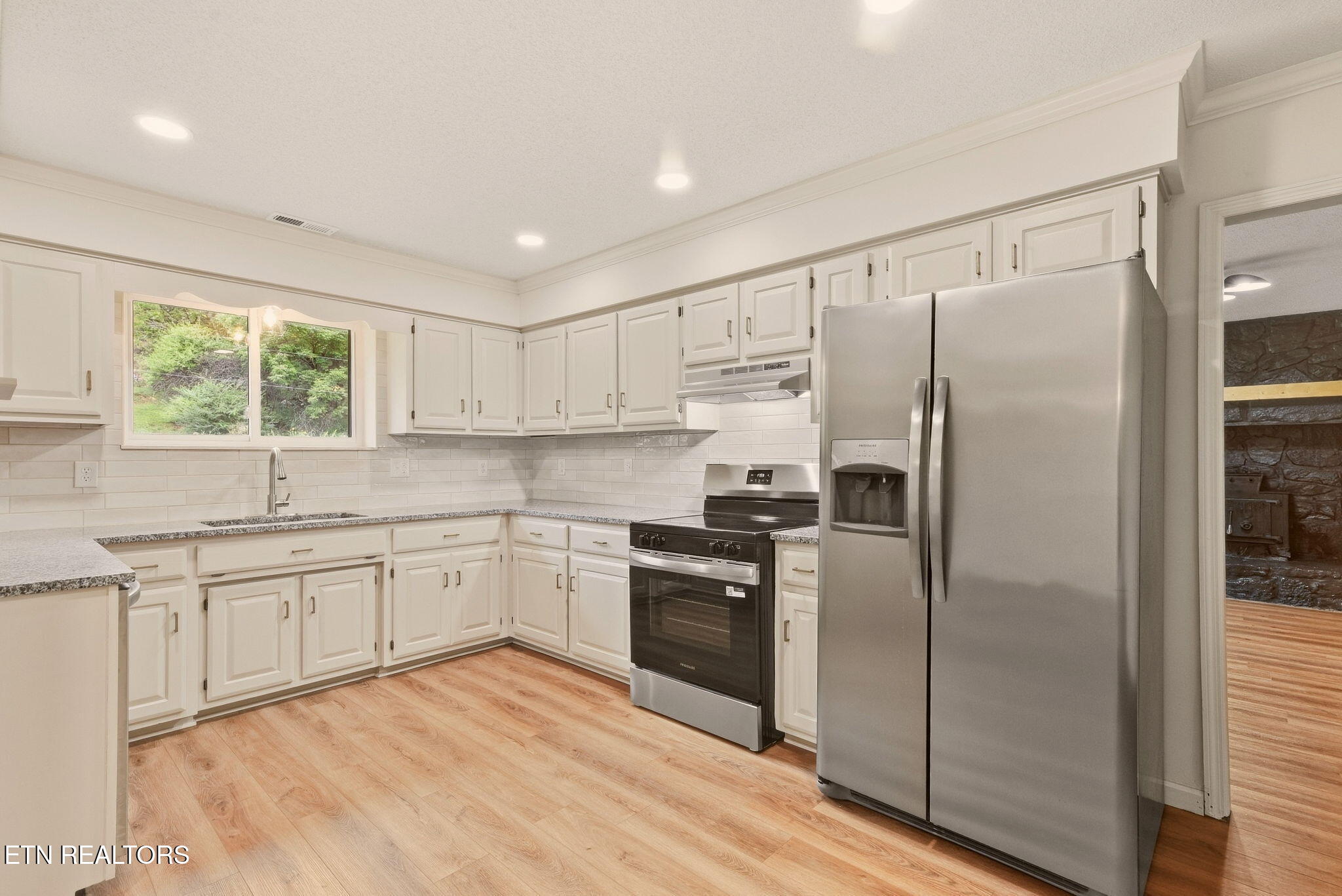 3142 Allegheny Loop Road Maryville, TN 37803 - Photo 10 of 37 11-web-or-mls-DSC_3902