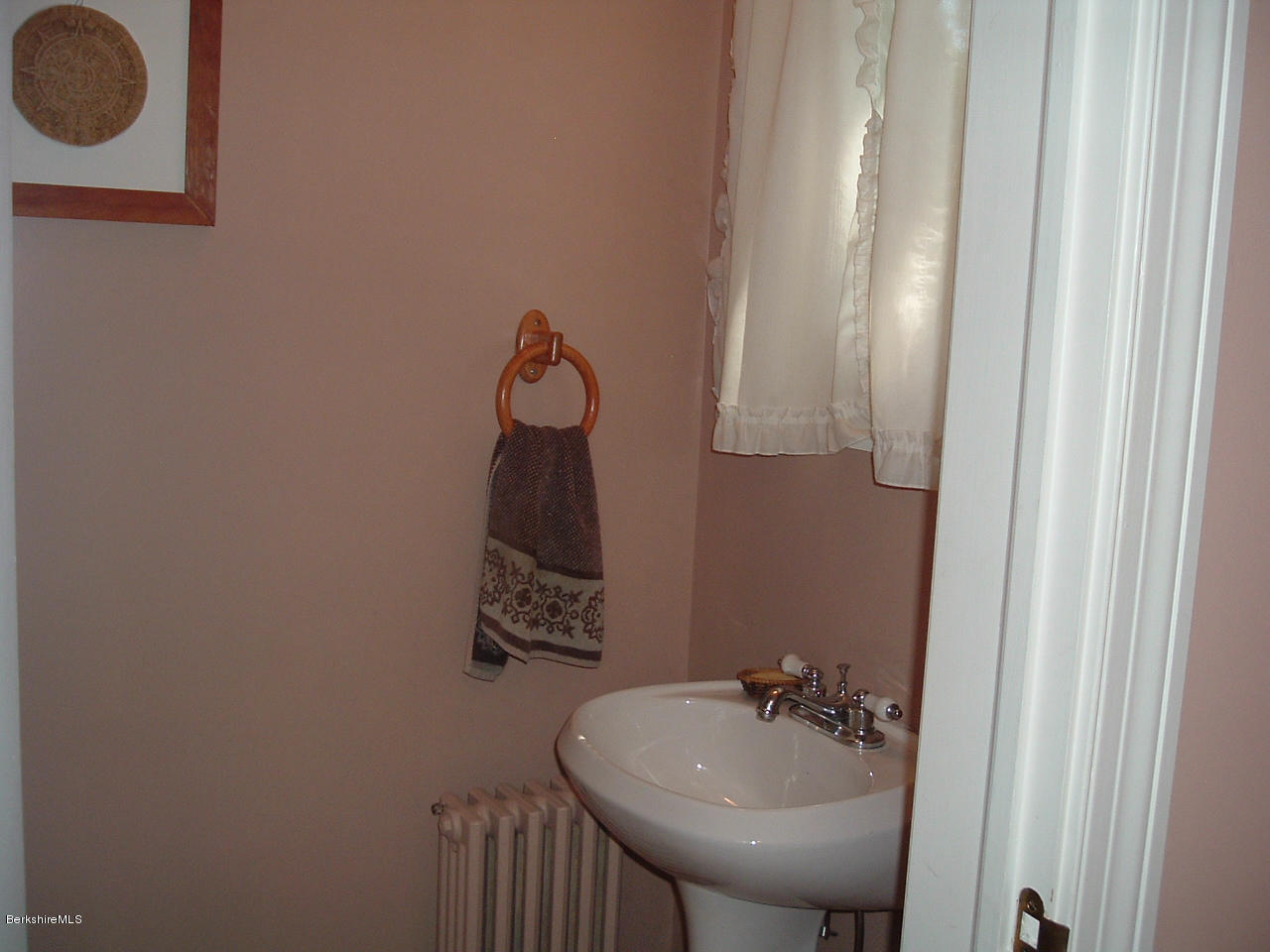 217 Holmes Road Pittsfield, MA 01201 - Photo 15 of 22 217 Holmes half bath