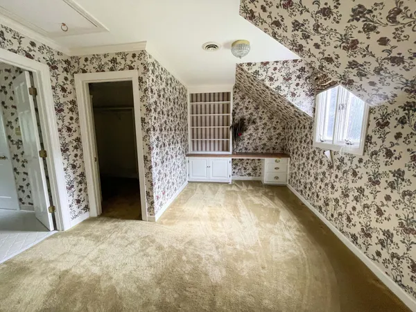 $750,000 | 202 Oak Hill Drive, McMinnville, TN 37110