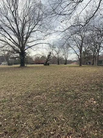 $750,000 | 202 Oak Hill Drive, McMinnville, TN 37110