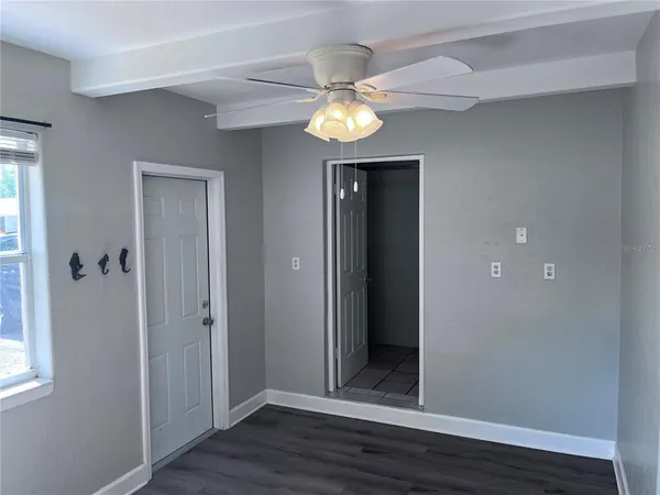 $1,900 | 6524 48th Ave Drive East, Bradenton, FL 34203